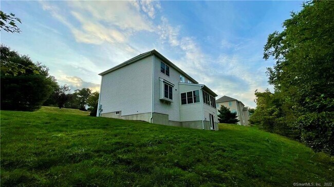 Building Photo - 34 Auburn Knoll