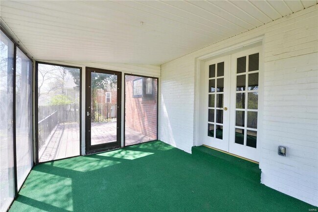 Building Photo - 4 Girard Dr