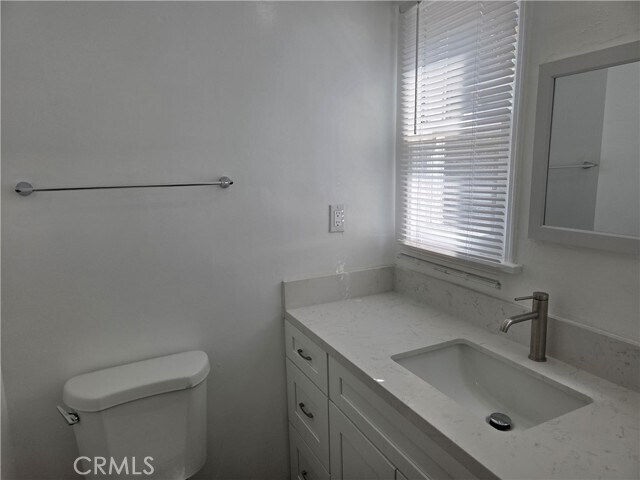 Building Photo - 364 S Sierra Madre Blvd