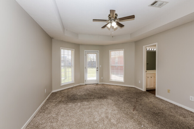 Building Photo - 205 Chestnut Dr