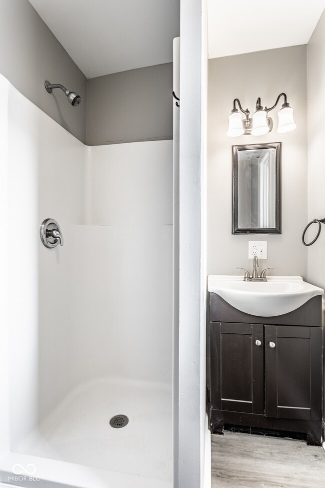 Building Photo - 1253 S East St