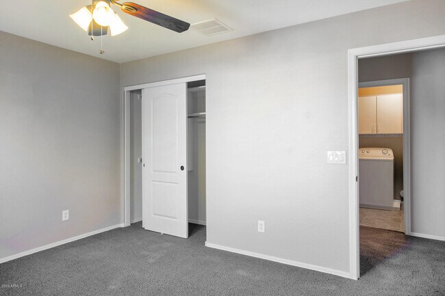 Building Photo - 401 S 166th Dr