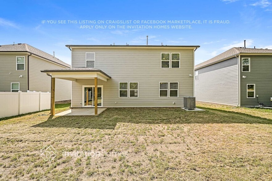 Building Photo - 208 E Millbrook Dr
