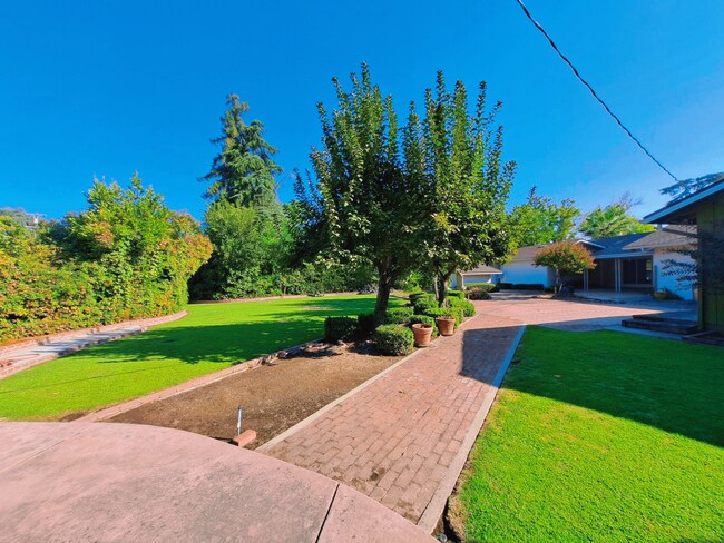 Building Photo - Price lowered & Limited-Time Offer: Get 50% Off Your First Month’s Rent! Beautiful Single Level H...