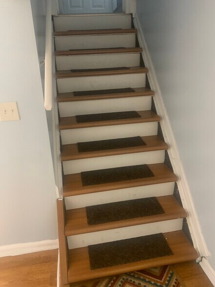 Building Photo - 360 Tuxedo Ave