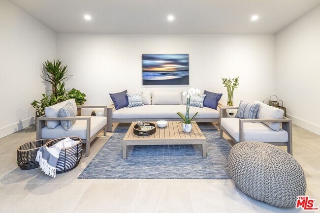 Building Photo - 24277 Dry Canyon Cold Creek Rd