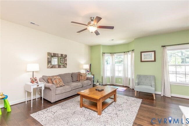 Building Photo - 7358 Pebble Lake Dr