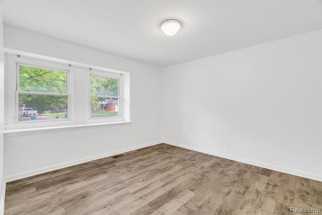 Building Photo - 36939 Heatherton Dr