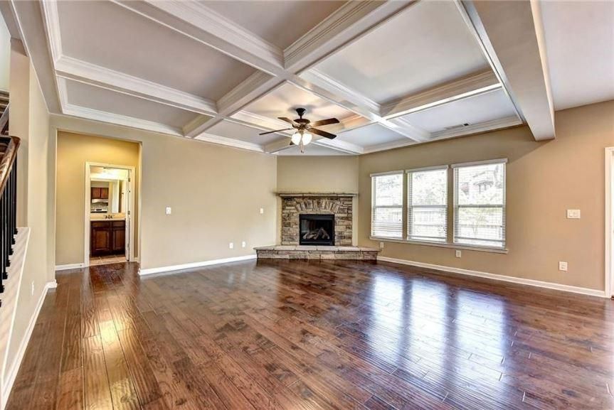 Building Photo - 5957 Stow Dr