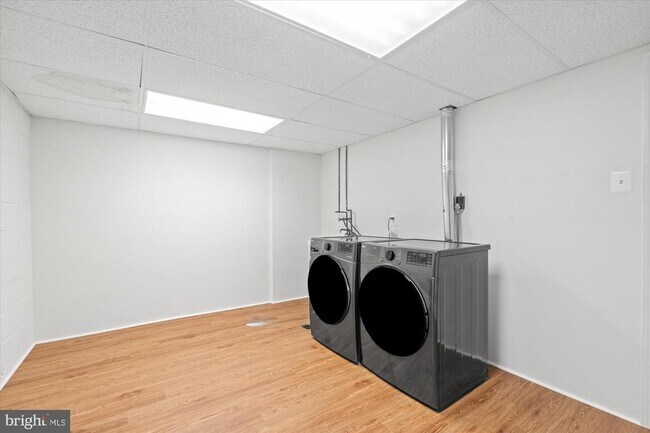 Building Photo - 1026 N Pelham St