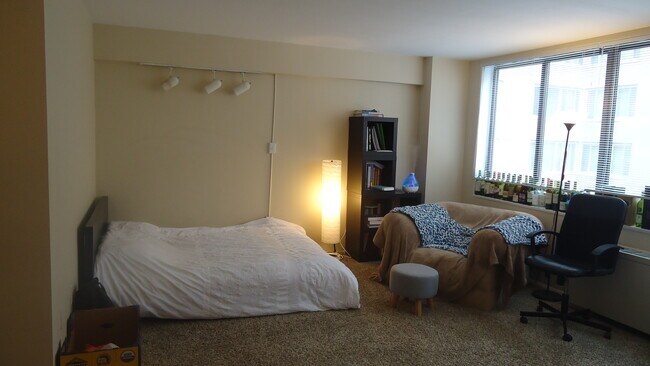 Building Photo - 2030 F St NW