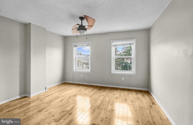 Building Photo - 2417 E Norris St