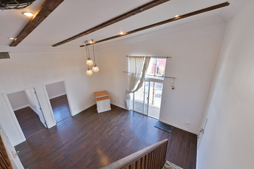 Building Photo - 7929 Blackburn Ave