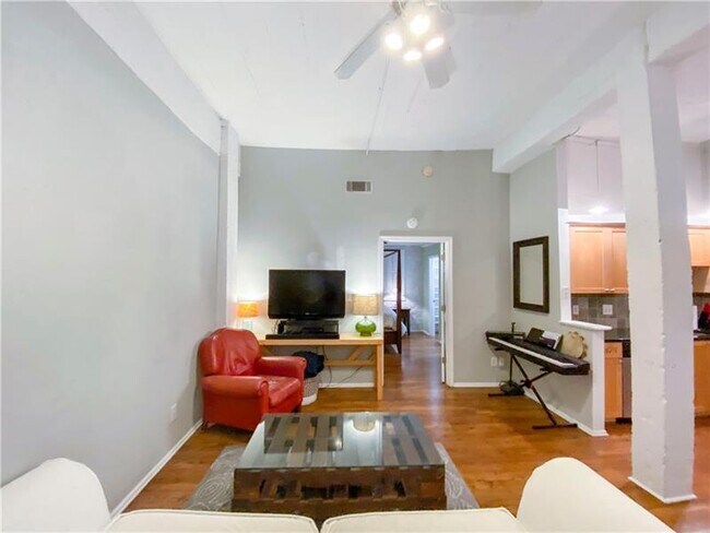 Building Photo - 1026 St Charles Ave NE