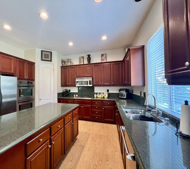 Building Photo - 17346 Sierra Sunrise Ln