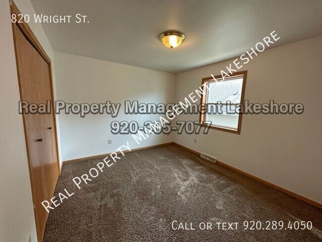 Building Photo - 820 Wright St