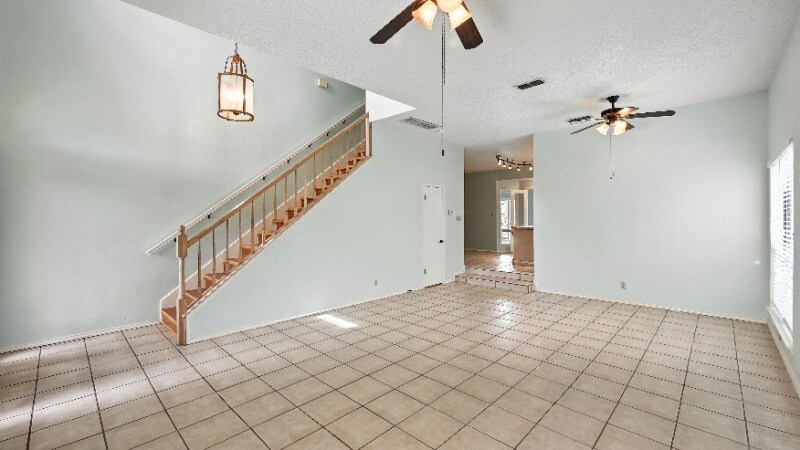 Building Photo - 19415 Encino Summit