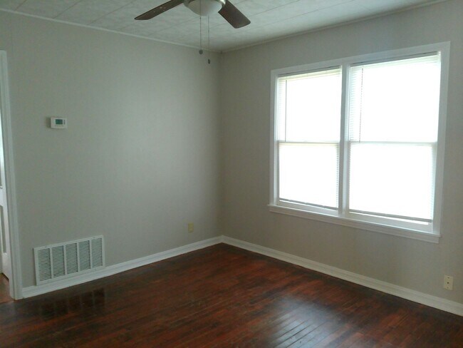 Building Photo - 3510 Austin St