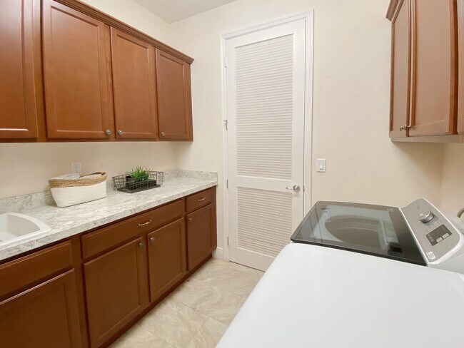 Building Photo - 11126 SW Vitalia Ct