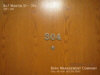 Building Photo - 847 Martin St