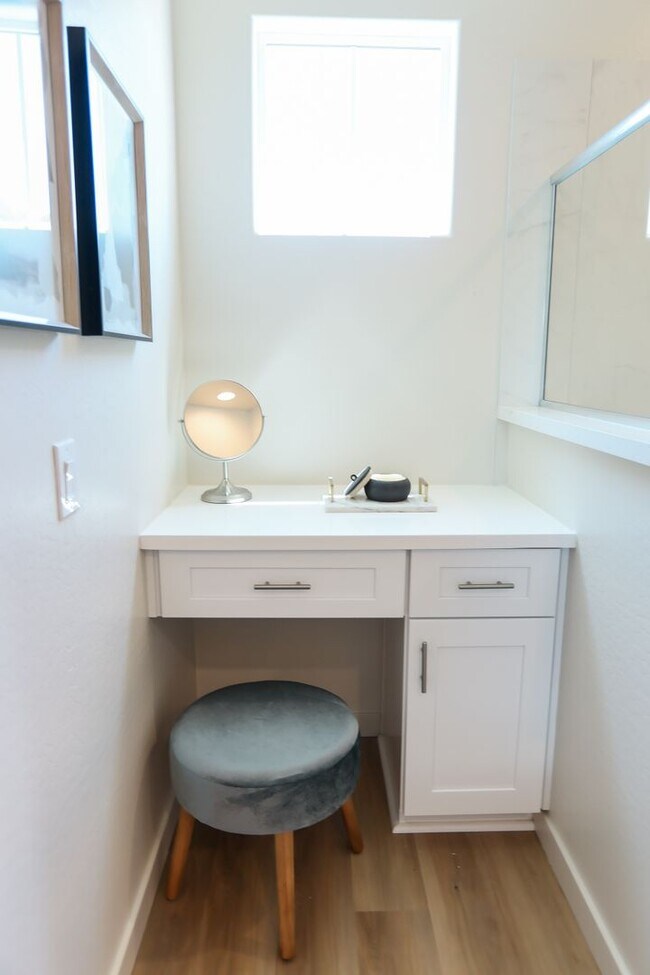 Building Photo - Gated Community, Pet Friendly, Upgraded Lifestyle - Now Available