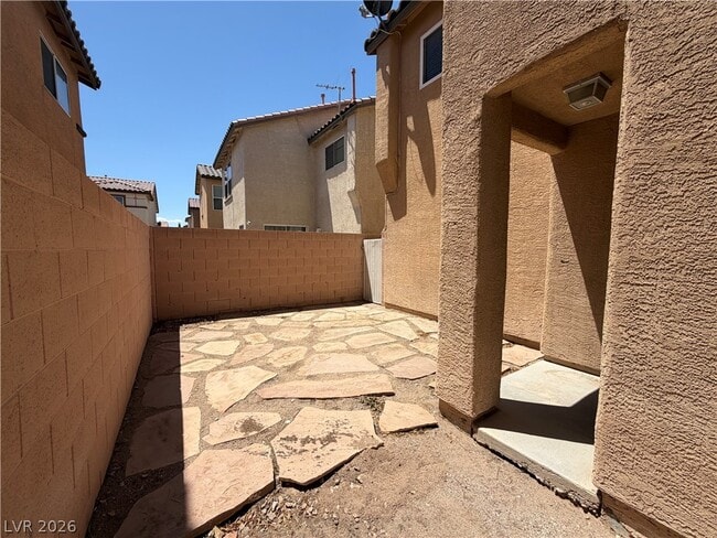Building Photo - 8306 Golden Amber St
