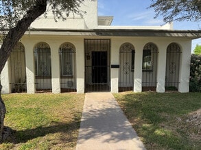 Building Photo - 8244 E Valley Vista Dr