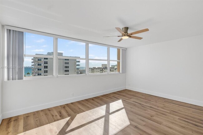 Building Photo - 1410 S Ocean Dr