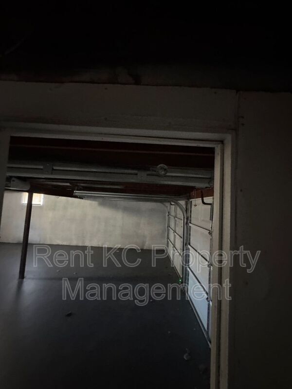 Building Photo - 218 SW 19th St