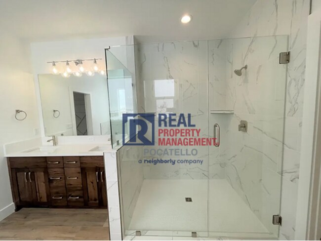 Building Photo - Brand New 3 bed 2.5 Bath Home- Double Car garage