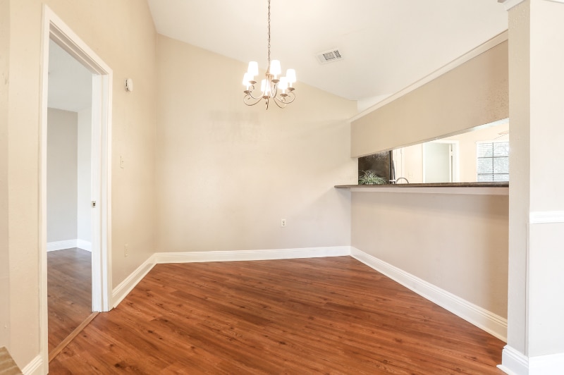 Building Photo - 404 W Lake Catahoula Ct