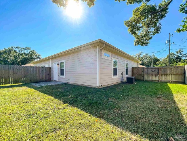 Building Photo - 6218 Ferguson Dr