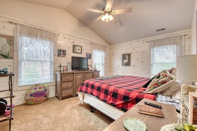 Building Photo - 88 Steelaway Ln