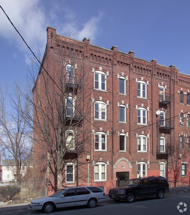 Primary Photo - 535 S Bridge St