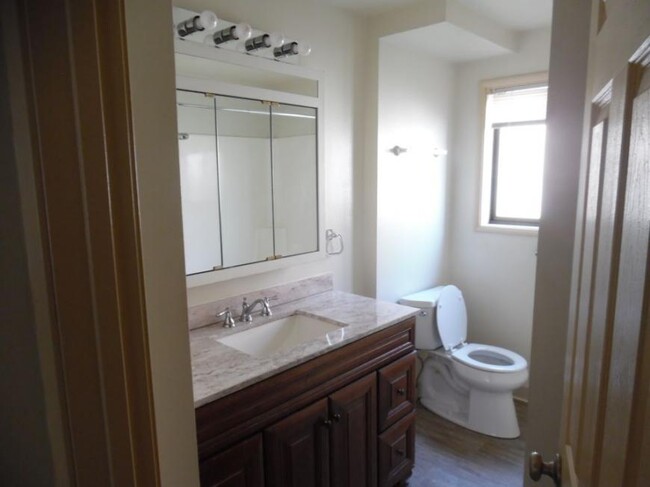 Building Photo - 2 bedroom in Billings MT 59102