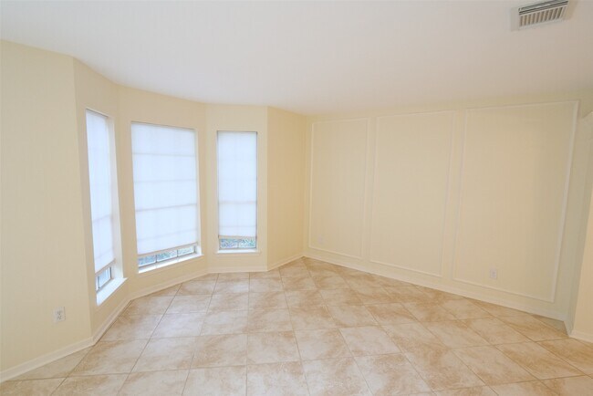 Building Photo - 23822 Hopewell Dr