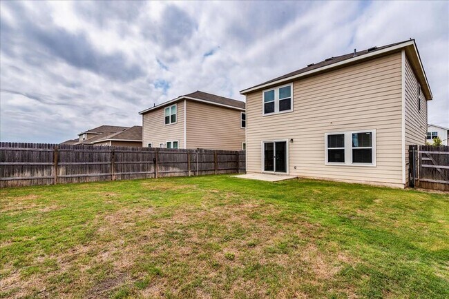 Building Photo - 196 Thistle Ln