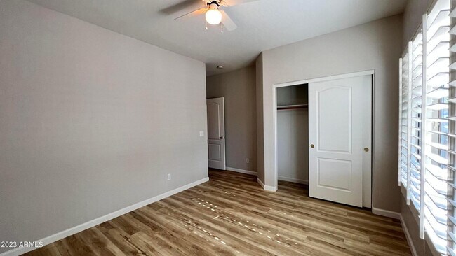 Building Photo - 495 N Bluejay Dr