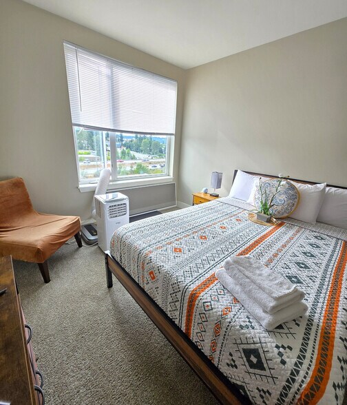 Building Photo - 12207 NE 116th St