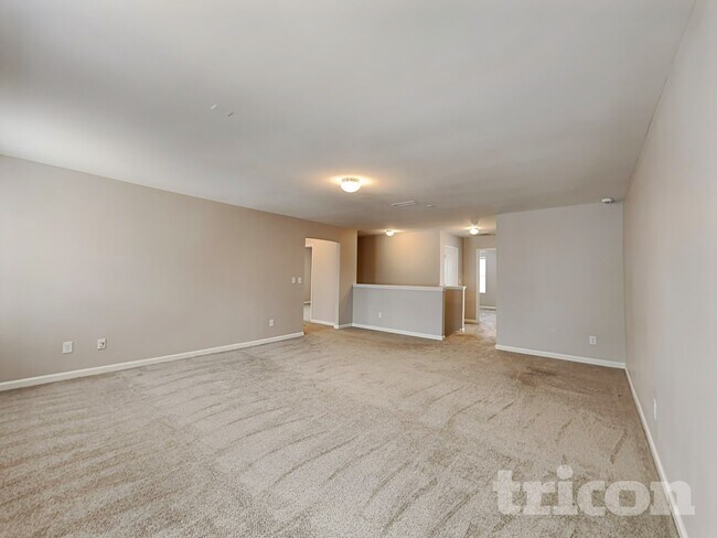 Building Photo - 2644 Andes Dr