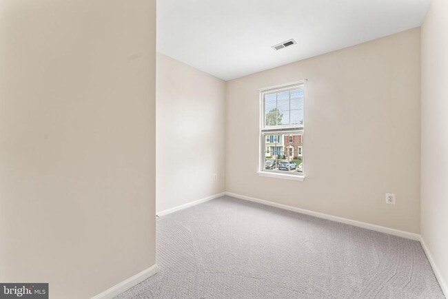 Building Photo - 209 Ilona Ct