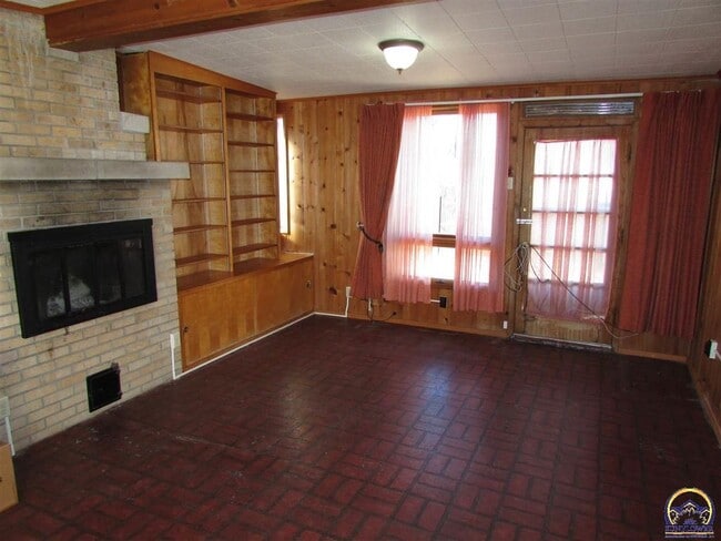 Building Photo - 5319 SW 15th St