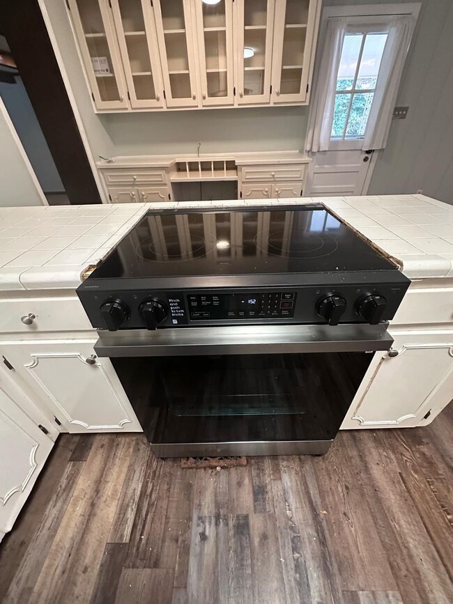 Building Photo - Pinehurst Subdivision!!!