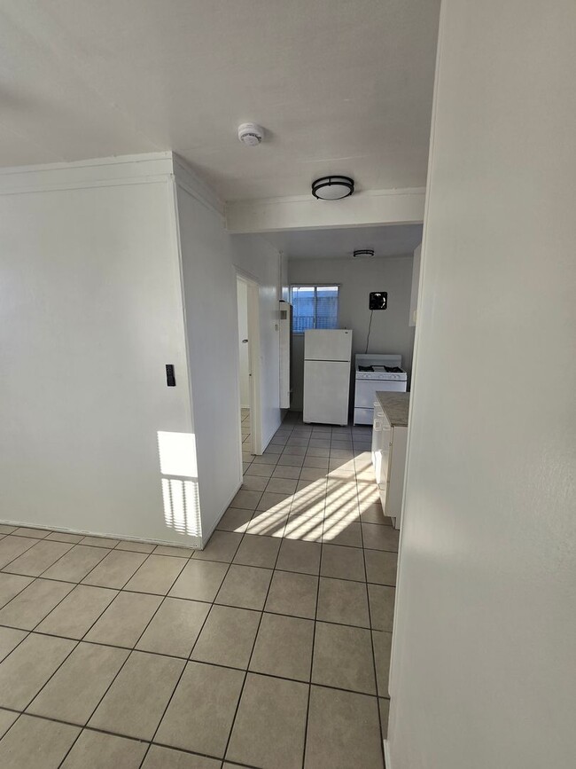 Building Photo - North Park Active Lifestyle Cottage for Rent!