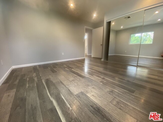 Building Photo - 8448 Fenwick St