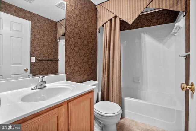 Building Photo - 102 Penns Manor Dr