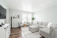 Building Photo - 1654 Angela St