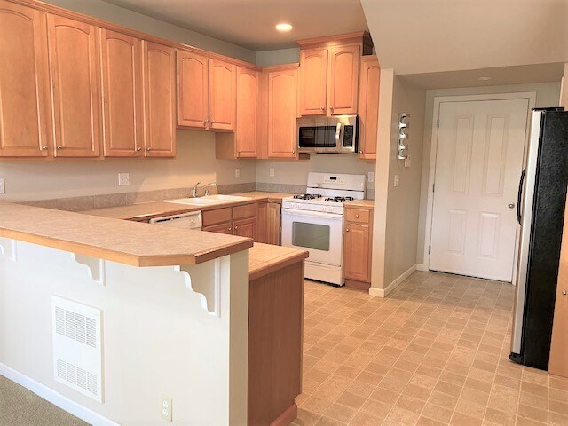 Building Photo - 1407 NE 166th Ct