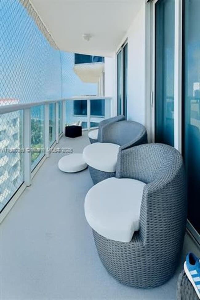 Building Photo - 2401 Collins Ave