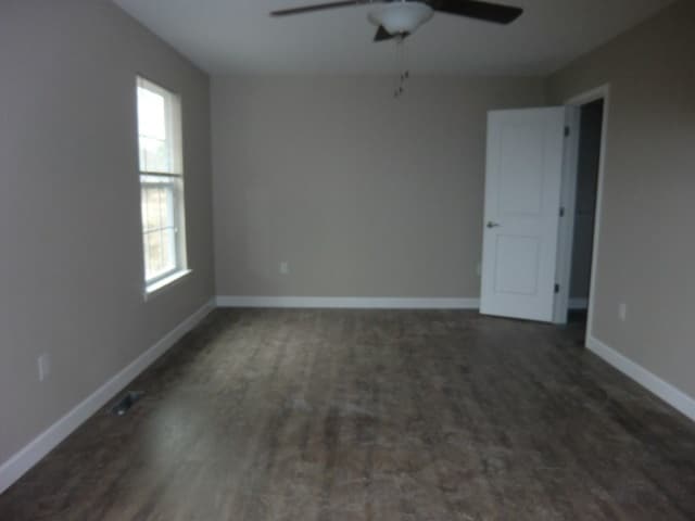 Building Photo - 1469 Village Circle Dr